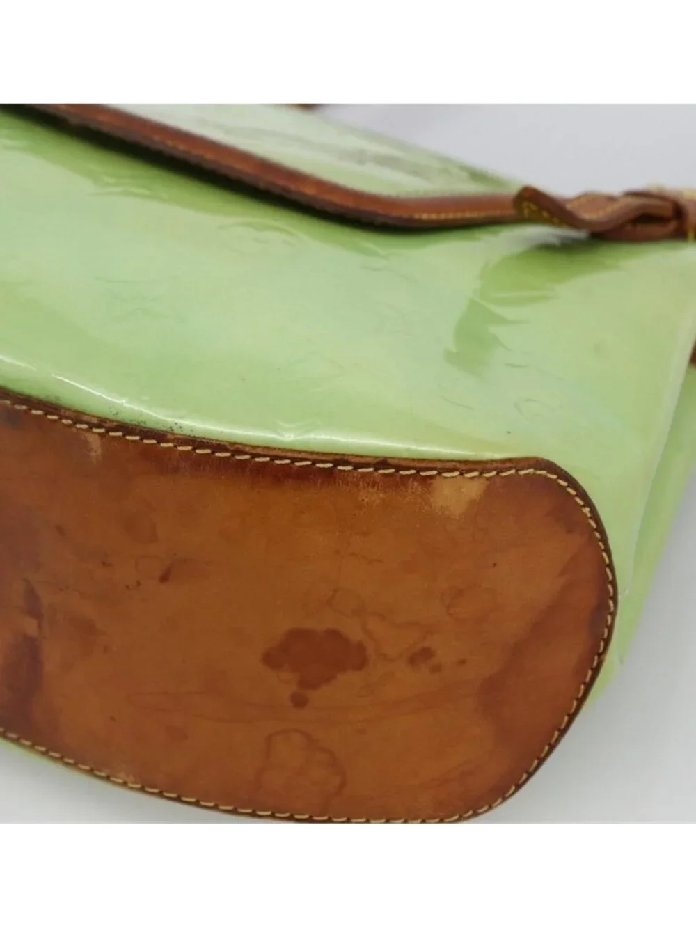 Authentic LOUIS VUITTON Vernis Biscayne Bay GM Shoulder Bag Peppermint M91285
